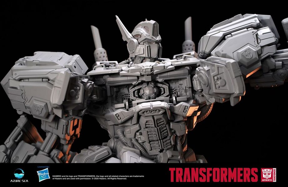 Azure Sea Studio Optimus Prime Statue New Images  (11 of 13)